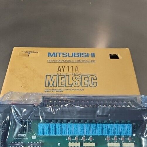 Mitsubishi MELSEC AY11A Relay Output Module.                           Loc3B-32