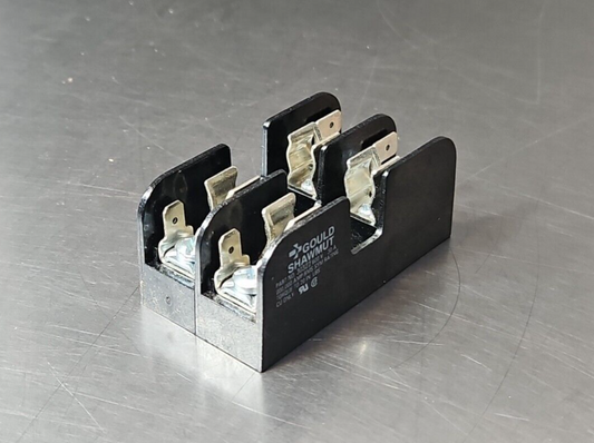 GOULD SHAWMUT 30322 FUSEHOLDER.     Loc4B22