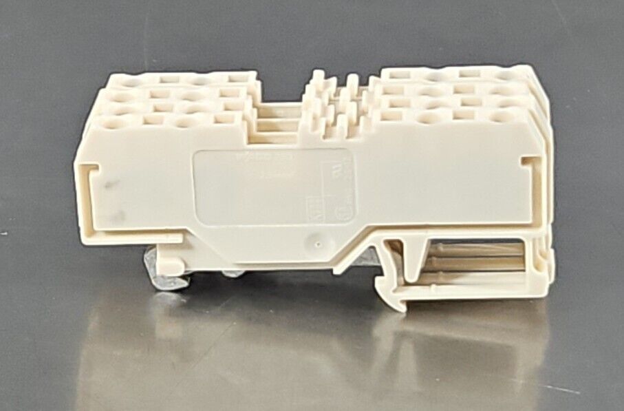 WAGO 280-838 Conductor Through Terminal Block - Lot of 49.               Loc3C-9