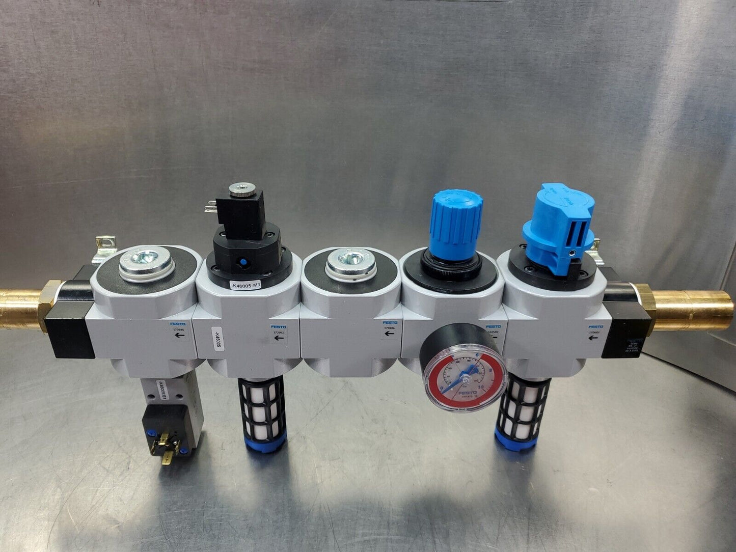 FESTO 170683 + 162589 + 2 x 170686 + 172962 + PEV-1/4-B-OD Hydraulic Manifold 6D