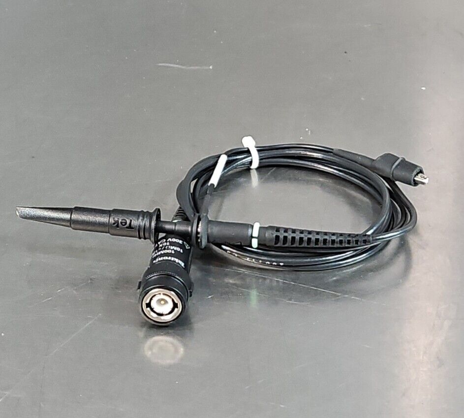 Tektronix TPP0101 Voltage Probe 100 MHz.                                  5E-17