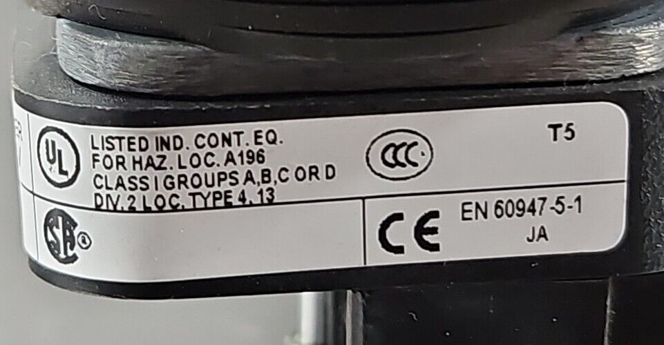 Allen-Bradley Ser V. Pilot Light 800T-PH16.                            Loc4B-20