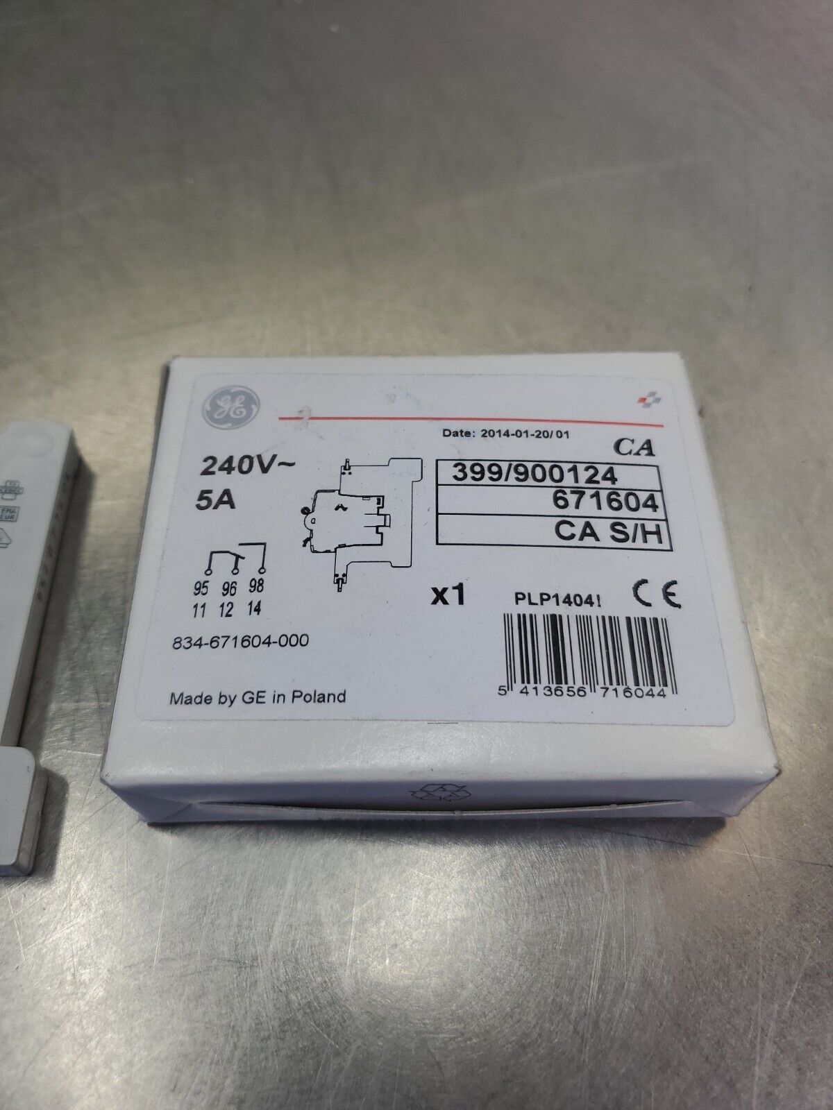 GE CA S/H 399/900124 671604 AUXILIARY CONTACT 240V 5 AMP 5A.                4A-3