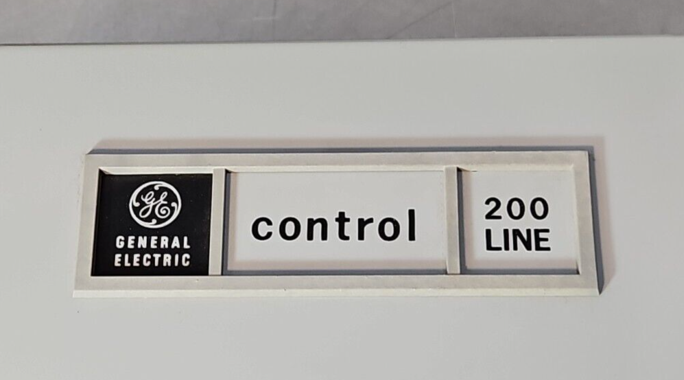 GE CR209X190B ENCLOSURE.    Loc4F30