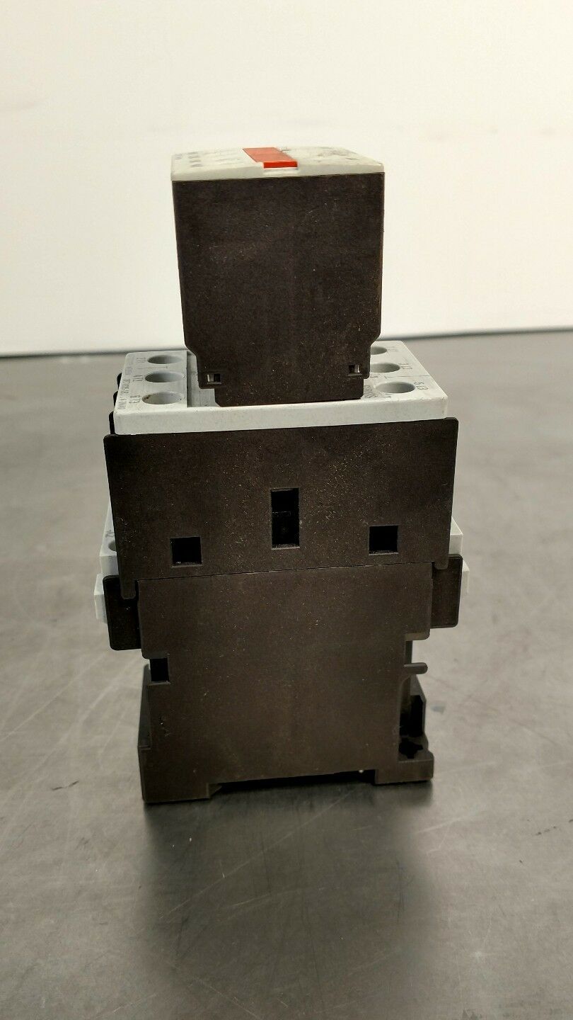 SIEMENS 3ZX1012-0RT02-1AA1 w/ 3RH1921-1HA22-3AA1 CONTACTOR                 4E-13