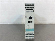 Load image into Gallery viewer, Siemens SIRIUS 3RP1540-2AB31 Solid State Time Relay     4E-8
