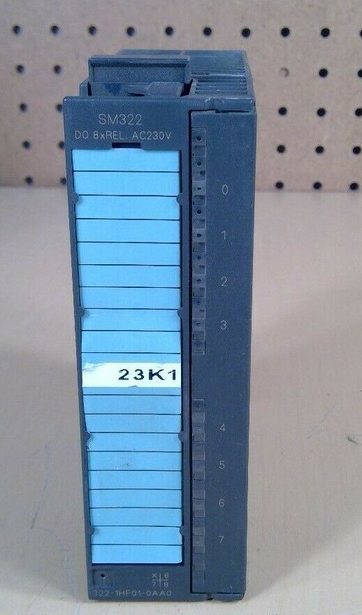 Siemens Simatic S7 6ES7 322-1HF01-0AA0 Output Module                   3C