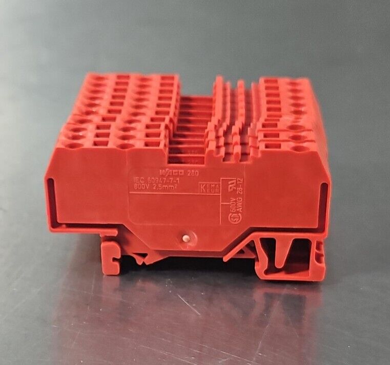 WAGO 280-653 Conductor Through Terminal Block - Lot of 36.              Loc3D-28