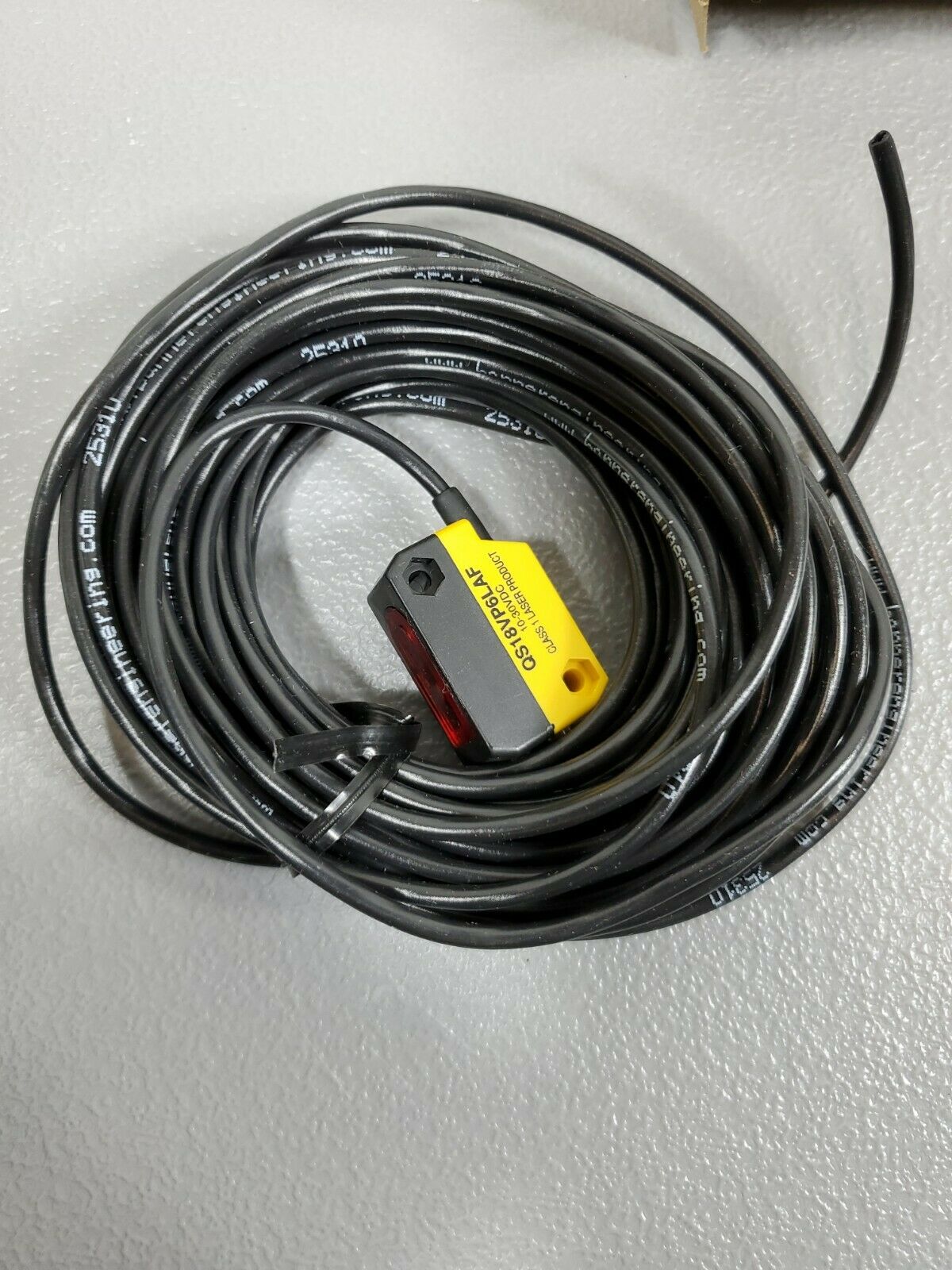 Banner QS18VP6LLP Retro Reflective Sensor, Photoelectric Switch, 10-30VDC STC3