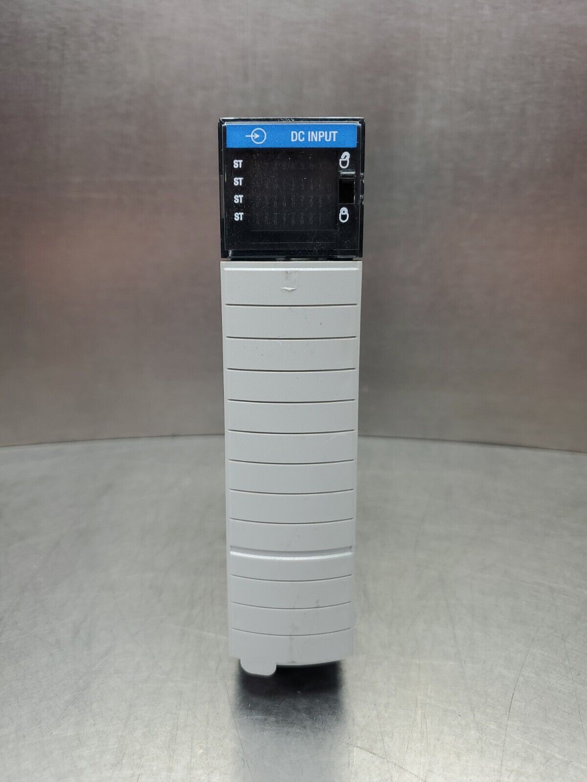 Allen Bradley 1756-IV32/A F/W Rev. 3.2 ControlLogix 32-Point In Module.    3C-11