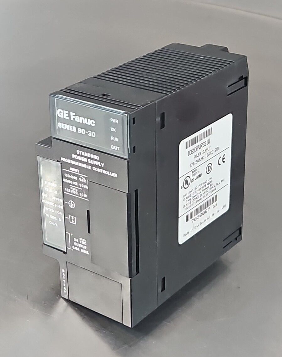 GE Fanuc IC693PWR321W Series 90-30 Power Supply 120/240VAC 125VDC.      Loc3D-21