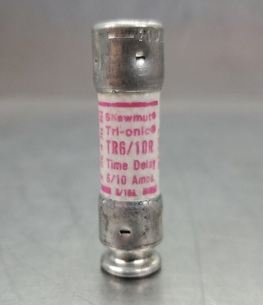 SHAWMUT TRI-ONIC TR6/10R TIME DELAY FUSE - 6/10AMP.                     4D-BOX#1