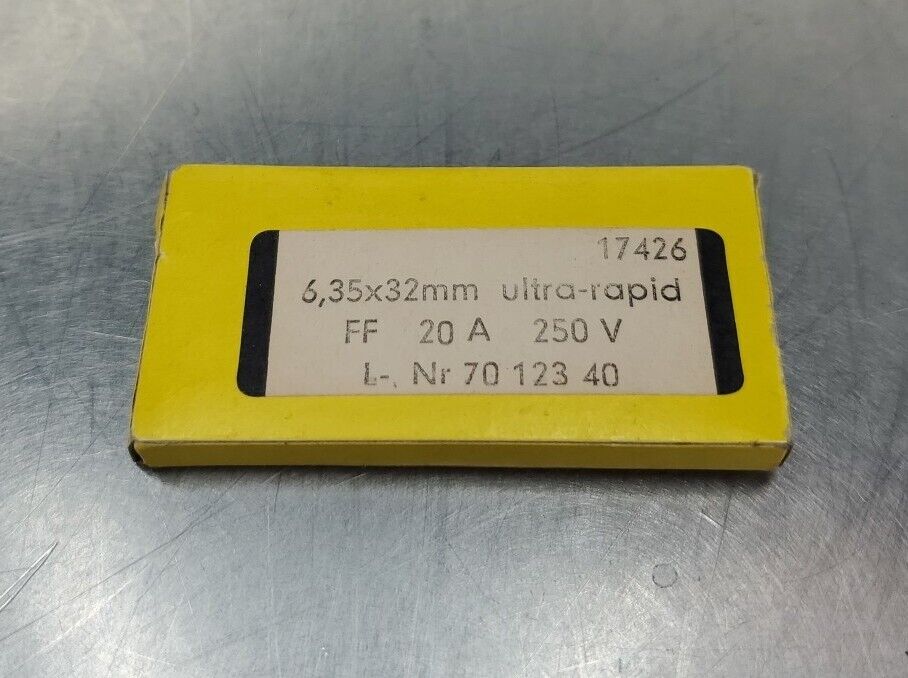 Siba L-Nr. 70-123-40 20A 250V Fuse - (6,35x32mm) Lot of 8.                 4E-21