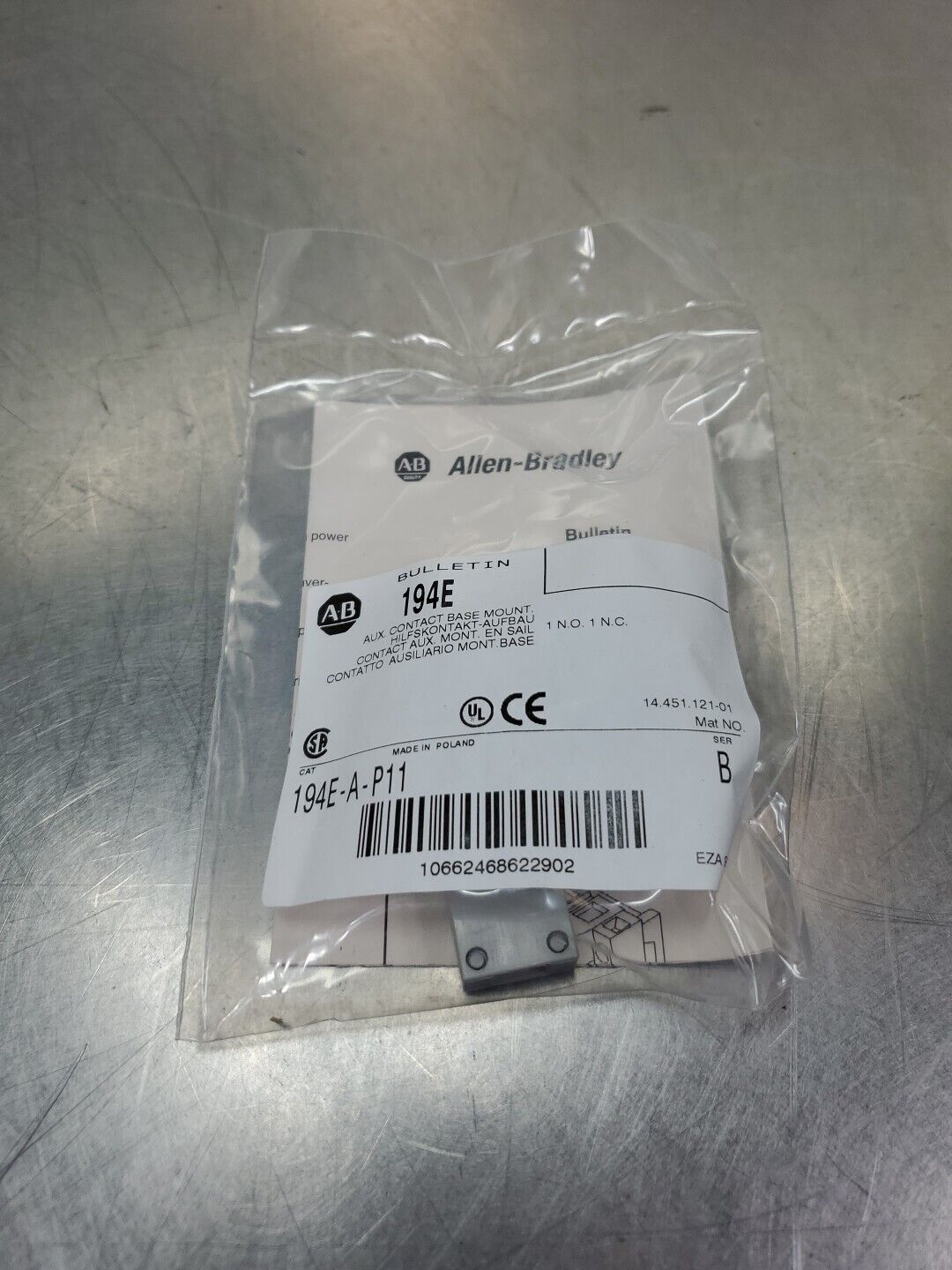 ALLEN-BRADLEY 194E-A-P11 SER B AUXILIARY CONTACT BASE MOUNT, Lot of 2.     4D-24