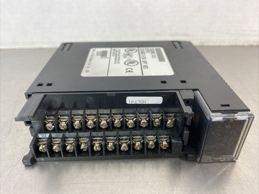 GE Fanuc IC693MDL741E Output Module 12/24VDC 0.5A 16Pt                        3H