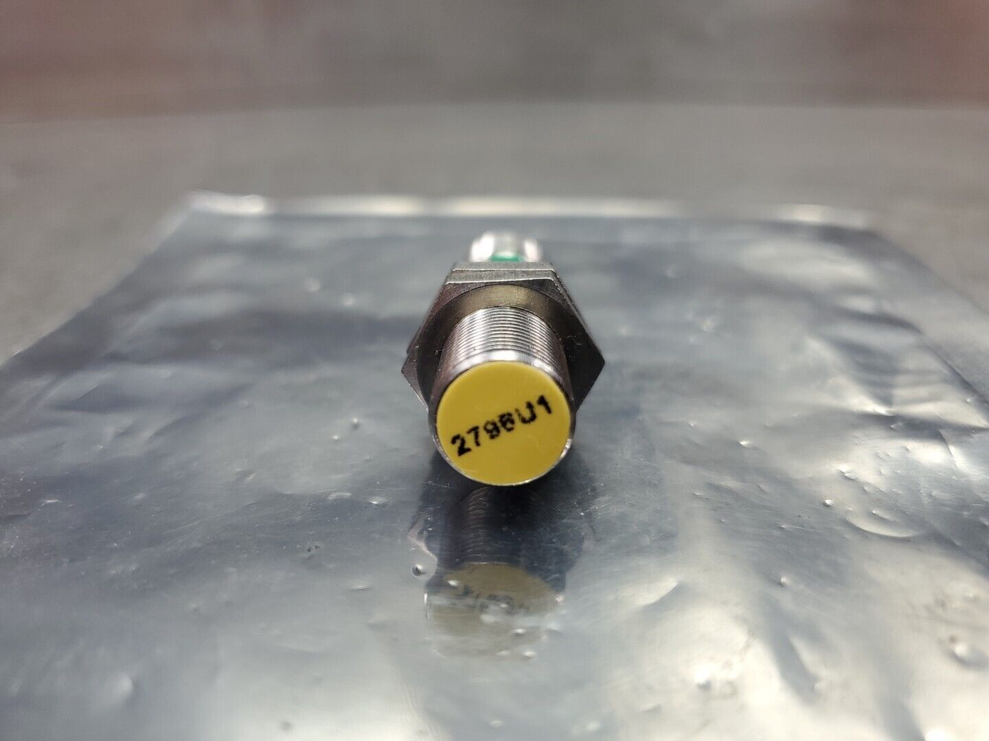 TURCK Bi2-EM12-AN6X-H1141 10-30VDC 200mA 2mm Inductive Proximity Sensor.    5D-5