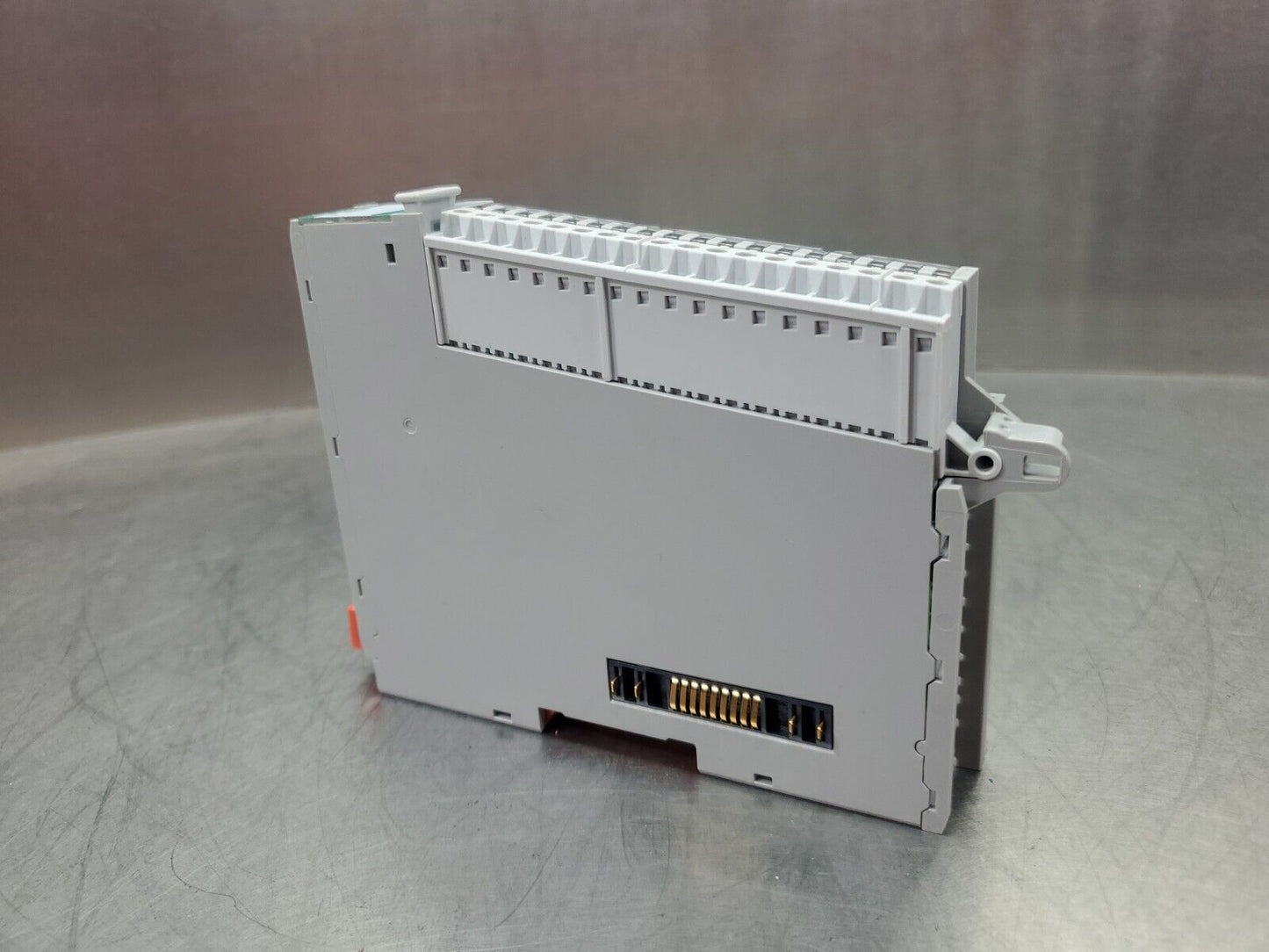 Allen-Bradley 5069-OB16/A FW 2.014 Compact 5000 DC Output Module.           3B-9