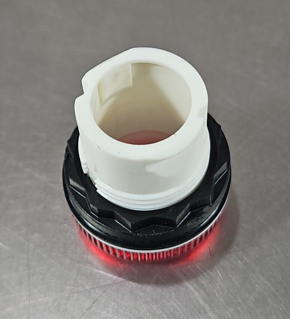 Allen-Bradley 800FP-LF3 Illuminated Plastic Push Button RED Lens.       Loc 4E-4
