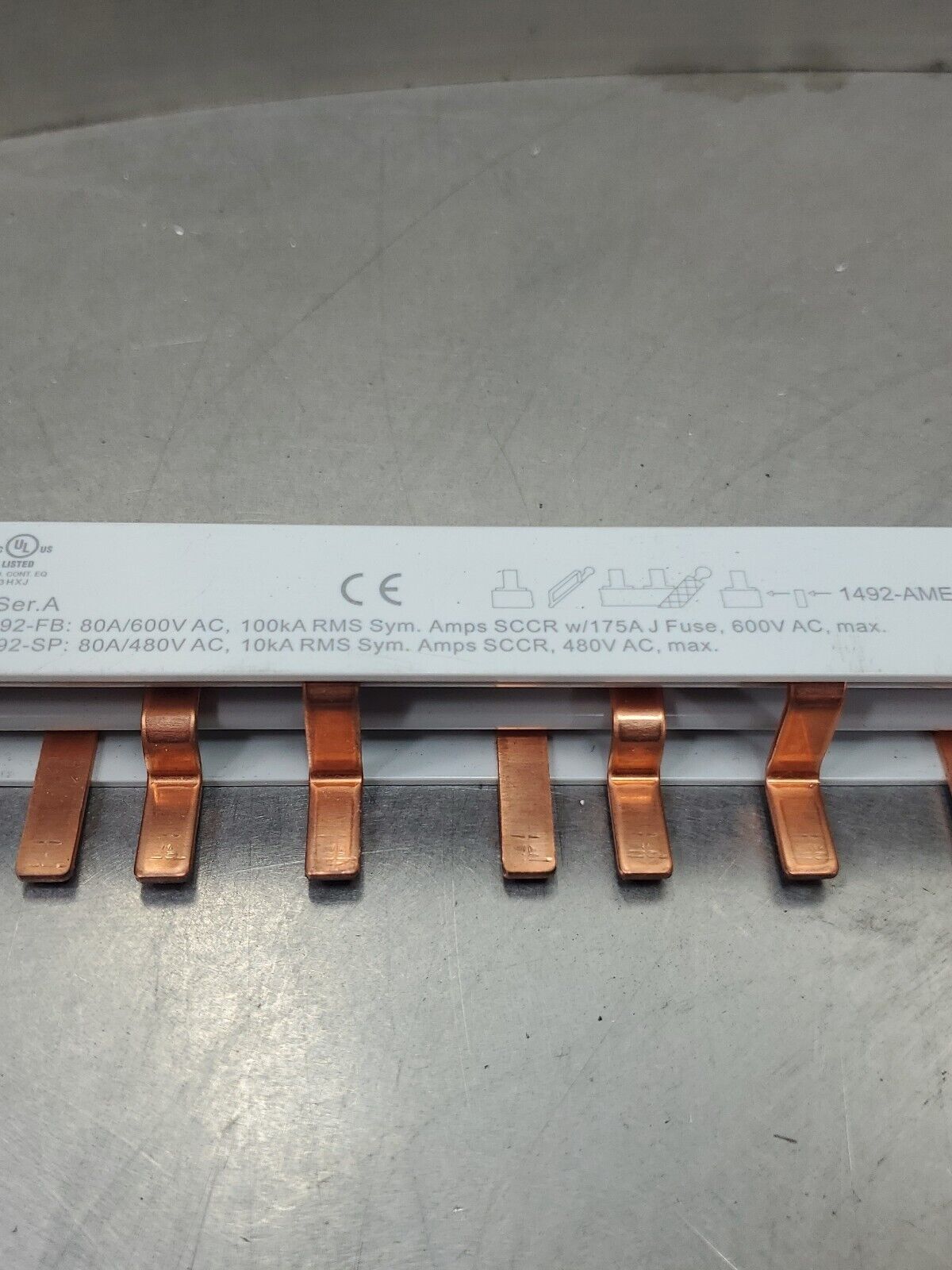 ALLEN BRADLEY 1492-A3B8 SER. A (20.25 IN; 29 PIN) BUS BAR.                  4E-2