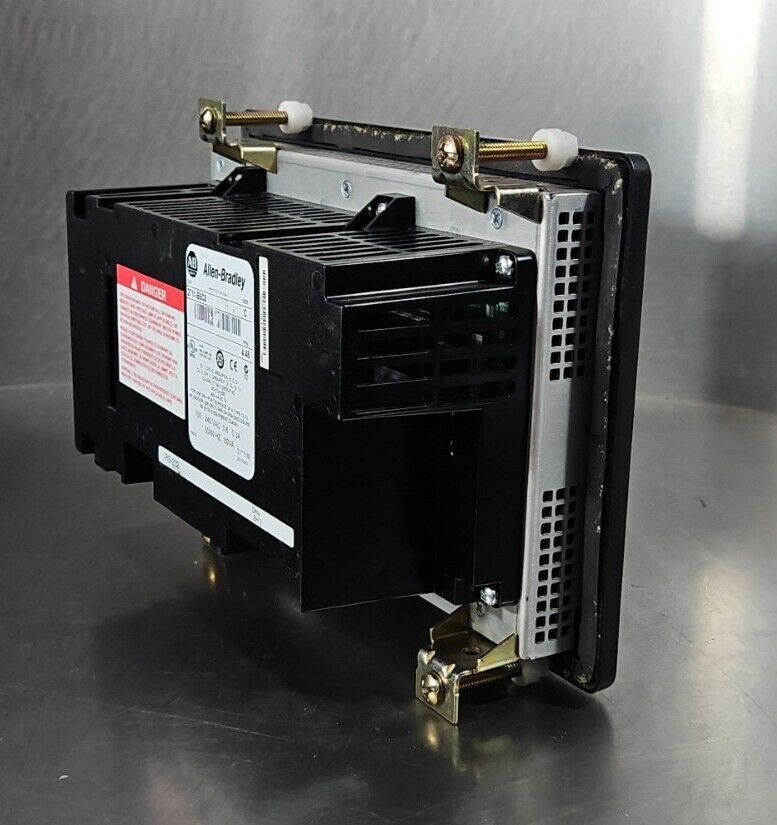 Allen Bradley 2711-B6C8 /C. Panelview 600.      Loc 2C