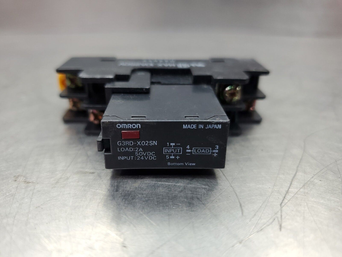 Omron G3RD-X02SN 2A 50VDC Relay w/ Base.                                   4D-20