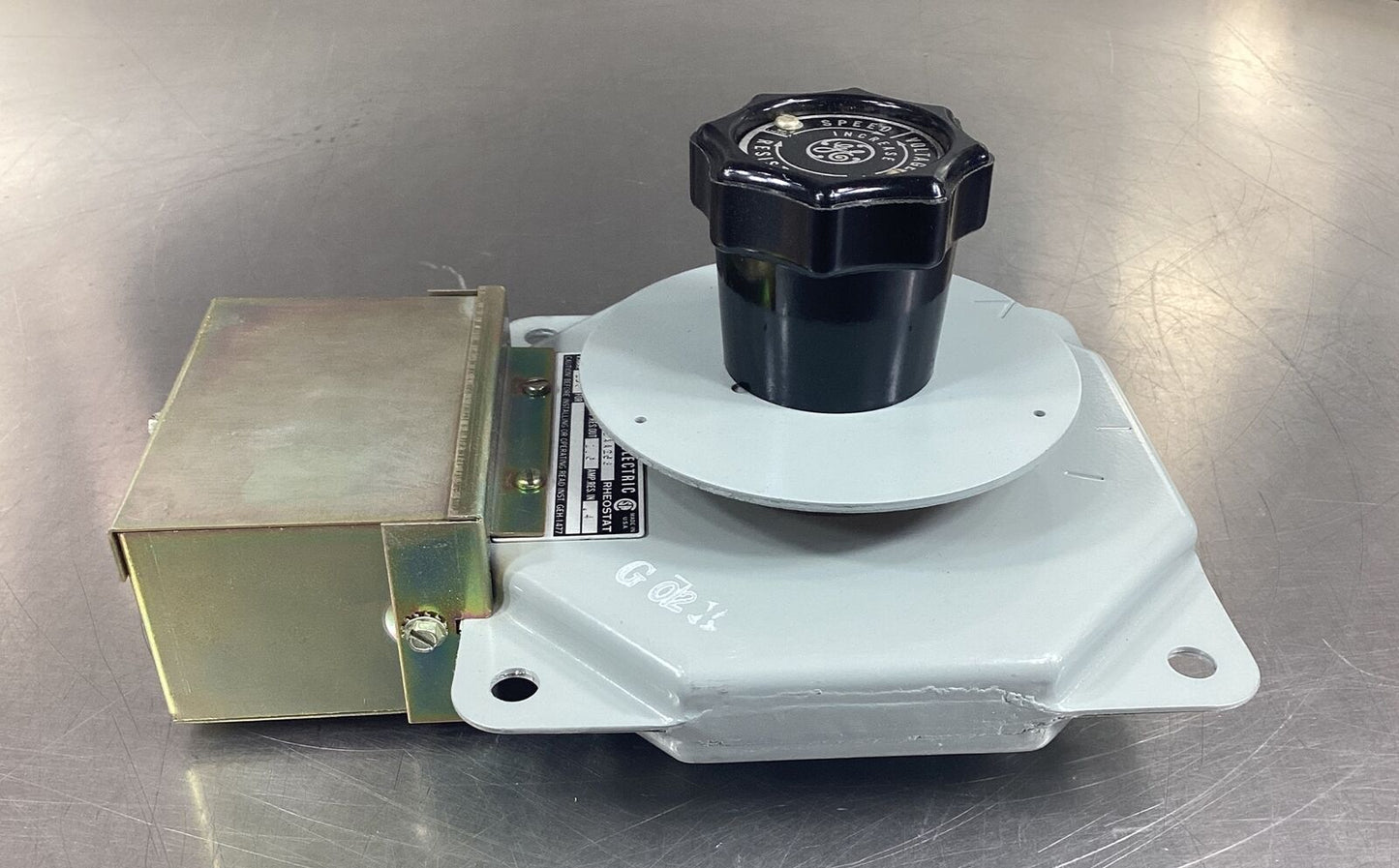 GE  8070EA101AA268  RHEOSTAT 460 OHMS 250V       4B