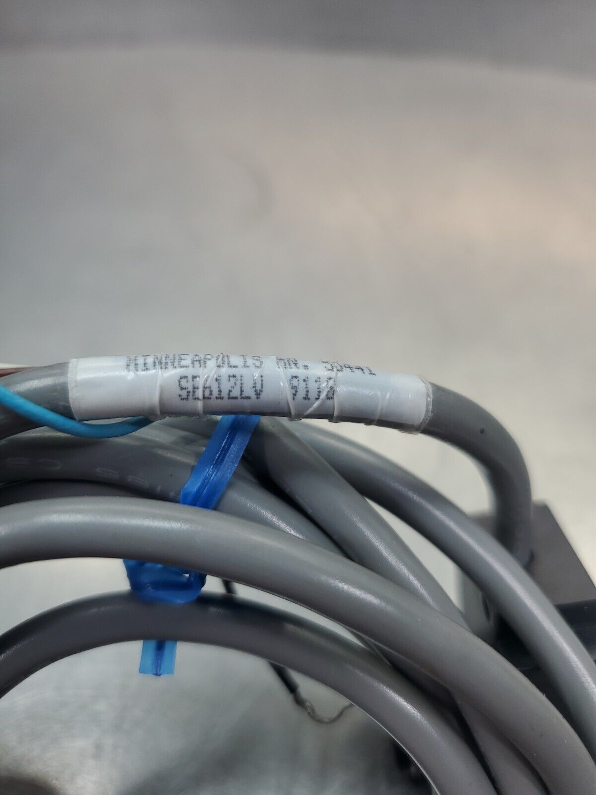 Banner Engineering SE612LV EconoBeam Photoelectric Sensor.                 3E-26