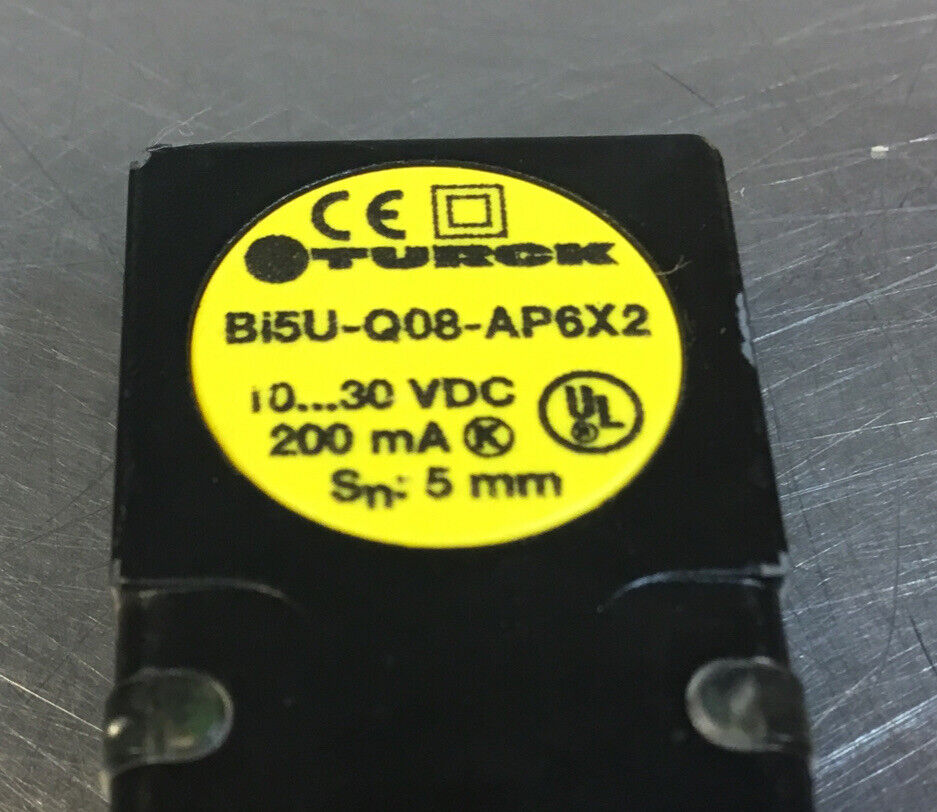 Turck  BI 5U-Q08-AP6X2  Sensor 20-30VDC 200 mA     3E-17
