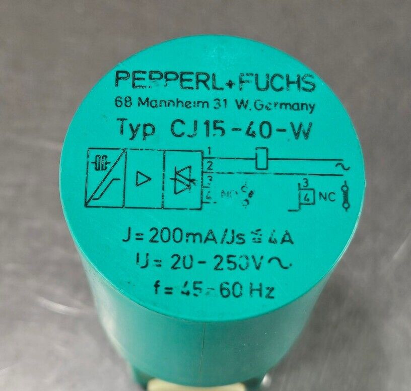 Pepperl & Fuchs CJ15-40-W Sensor.                                     Loc5D-16