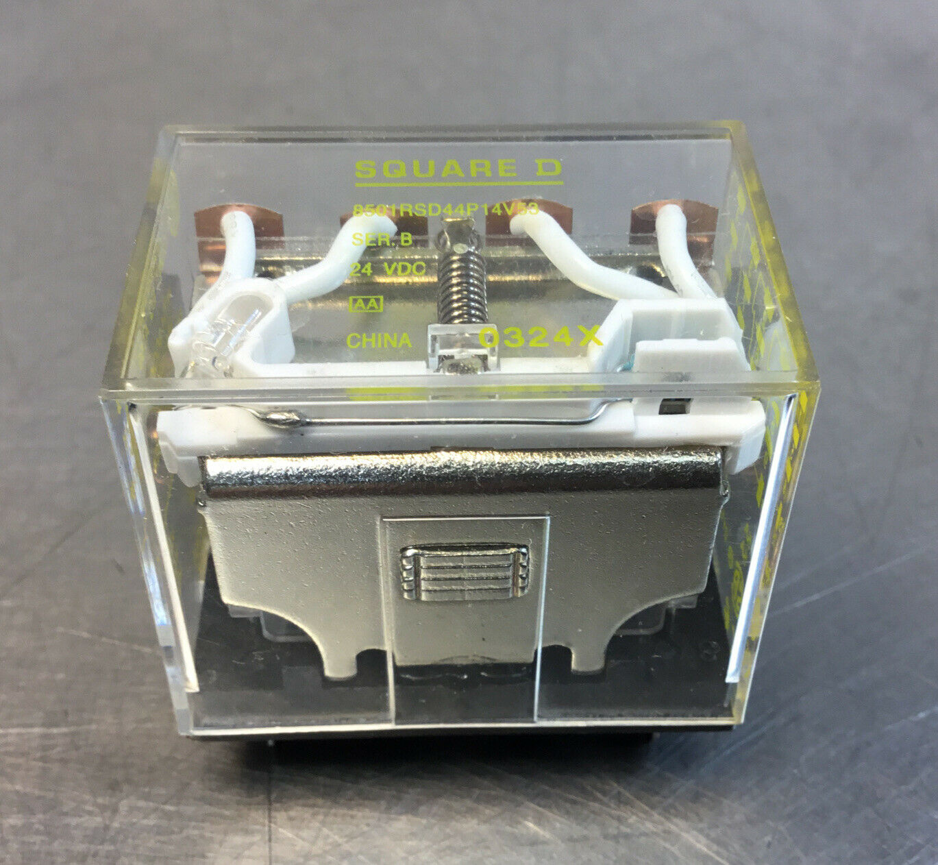 SQUARE D  8501RSD44P14V53 SER B   Relay 24VDC.      4C
