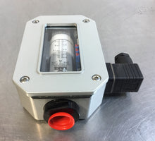 Load image into Gallery viewer, AW LAKE COMPANY  R3A6HF05RF  Flow Rate Transmitter 3500PSI Reverse Flow    6B
