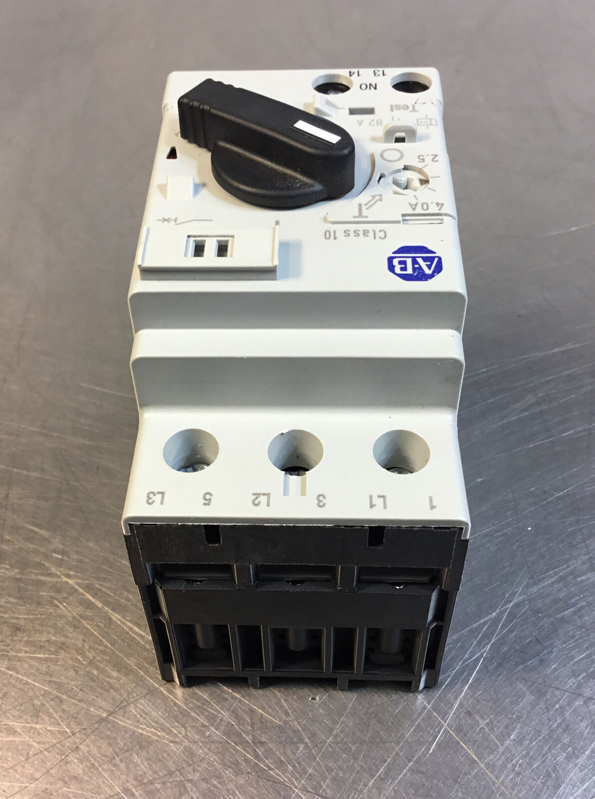 ALLEN BRADLEY  140M-C2T-B40 /C  MOTOR PROTECTION CIRCUIT BREAKER  2.5-4.0A   4C