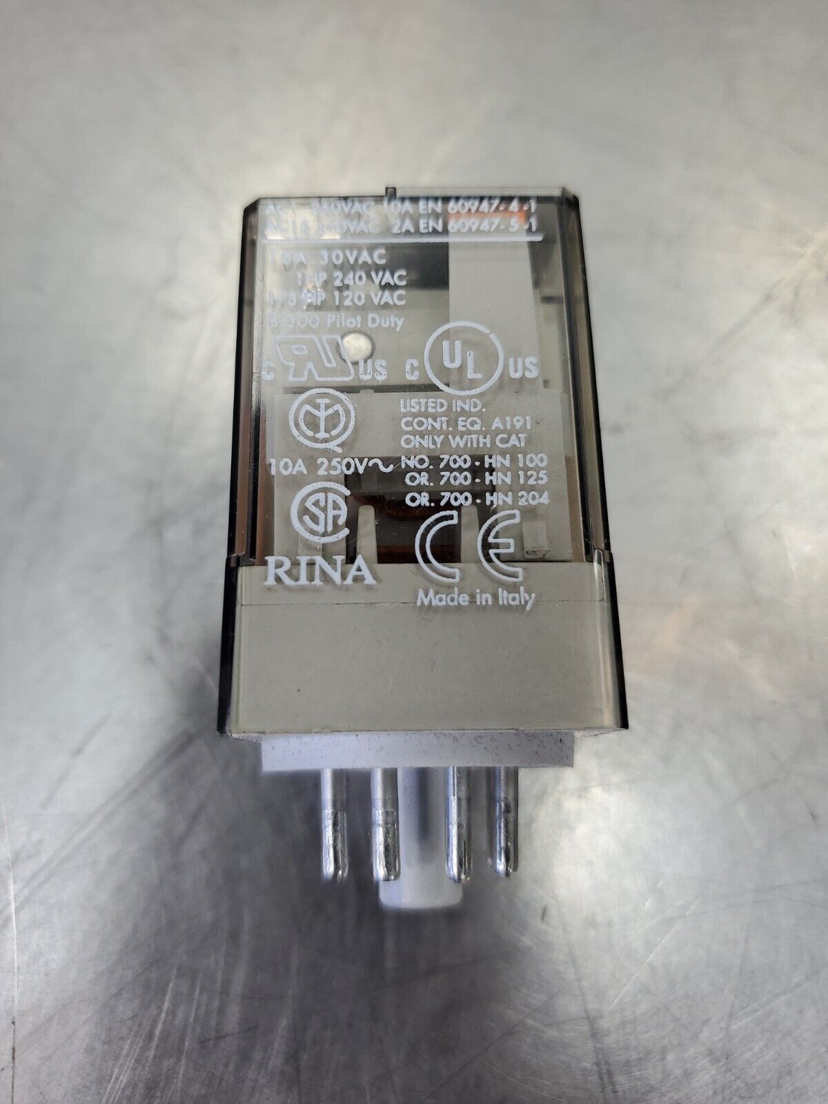 Allen Bradley 700-HA32A1 Ser D.  Relay - 120V AC 10A                  4E-21