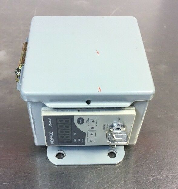 Keyence LX2-V10W Laser Amplifier Unit with Hoffman Enclosure.  5B