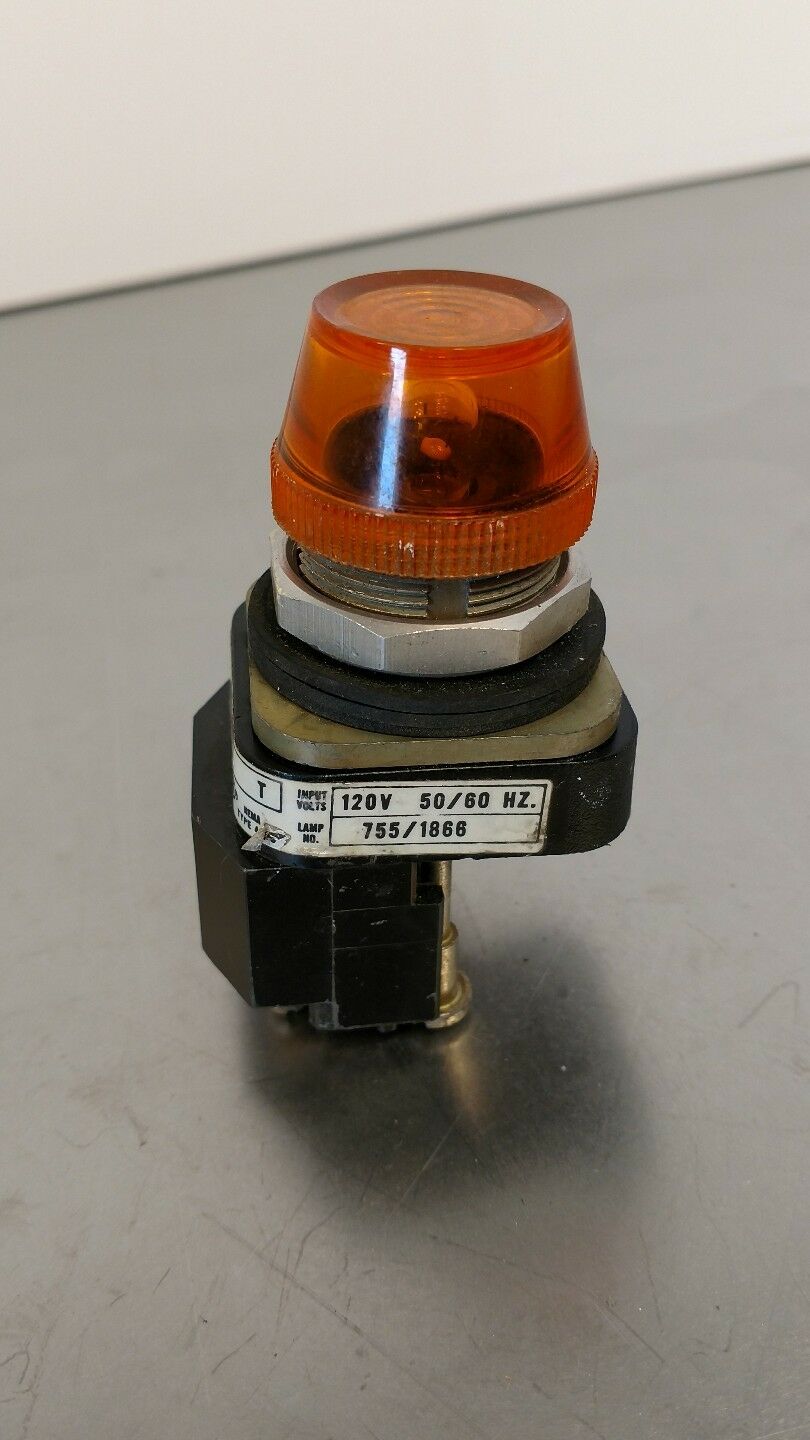 Allen Bradley Push Button 800T-P16 Orange Illuminated Switch 5A