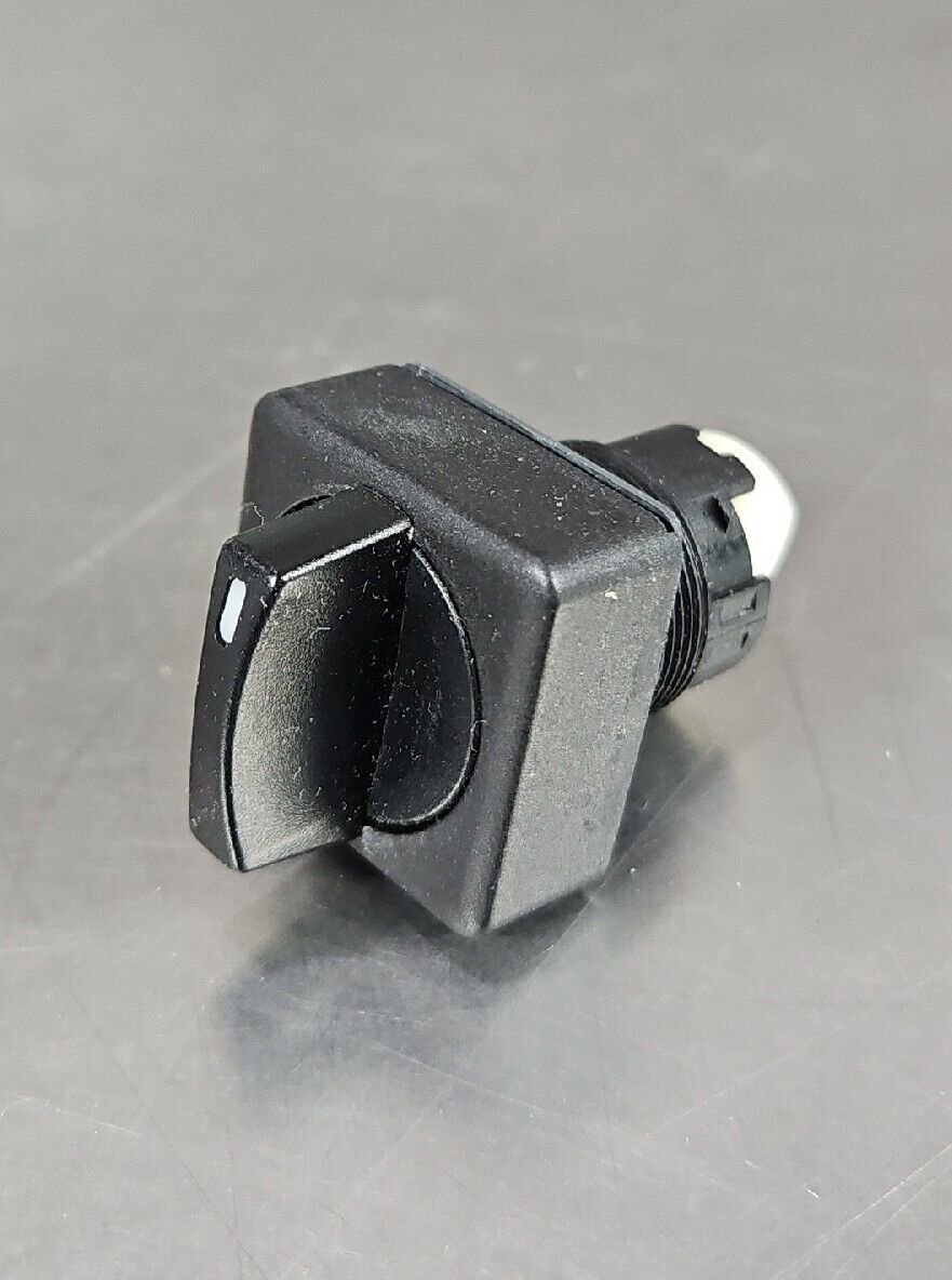 GE P9SSMZ5N Knob Selector Switch Square Plastic Body Black             Loc 4E-13