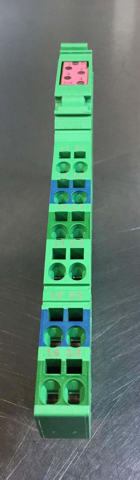 PHOENIX CONTACT  IB IL 24 DO 4-PAC  Digital Output Terminal     3E-22