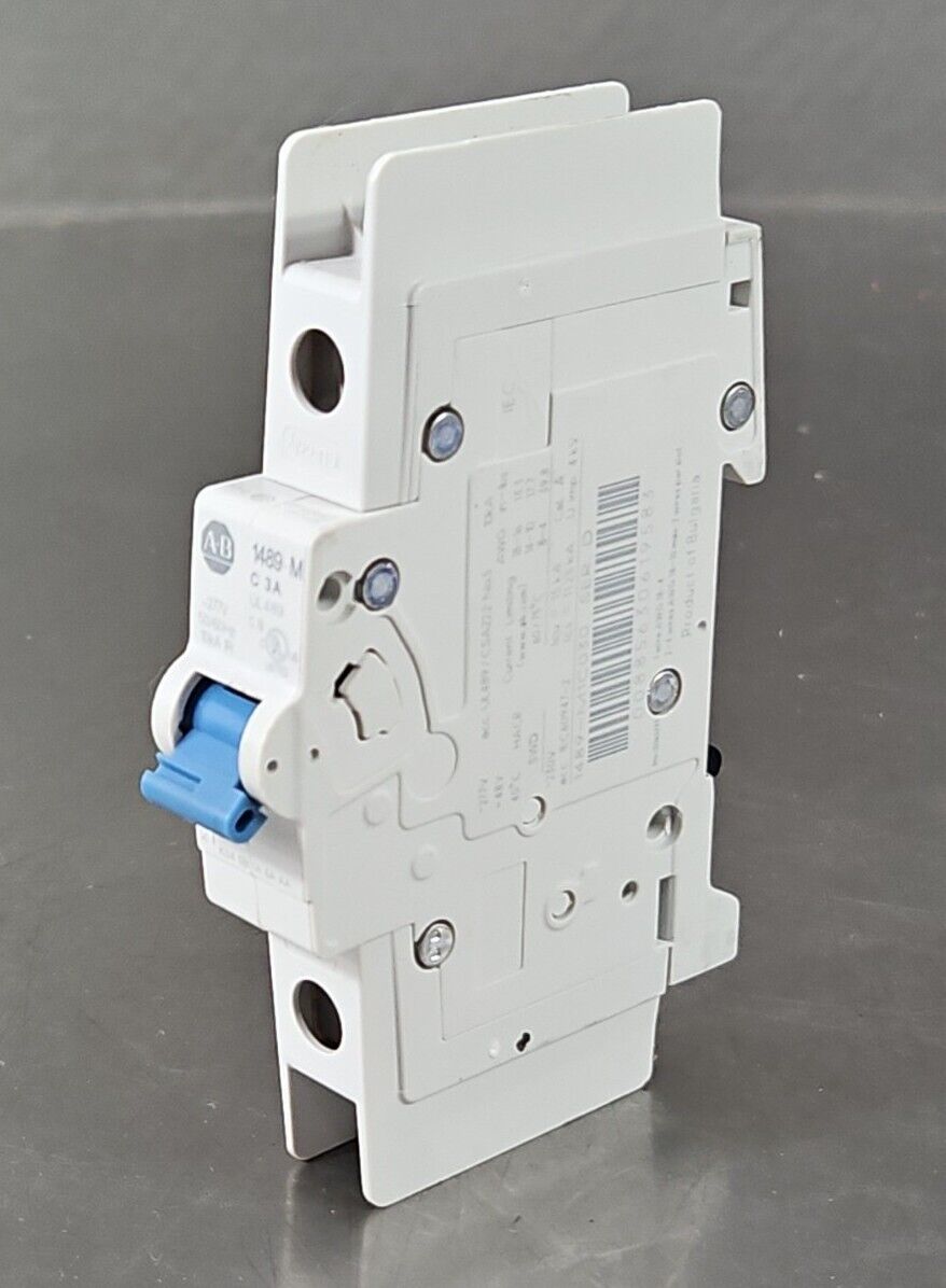 Allen Bradley 1489-M1C030. Ser D. Circuit Breaker.                         4E-22