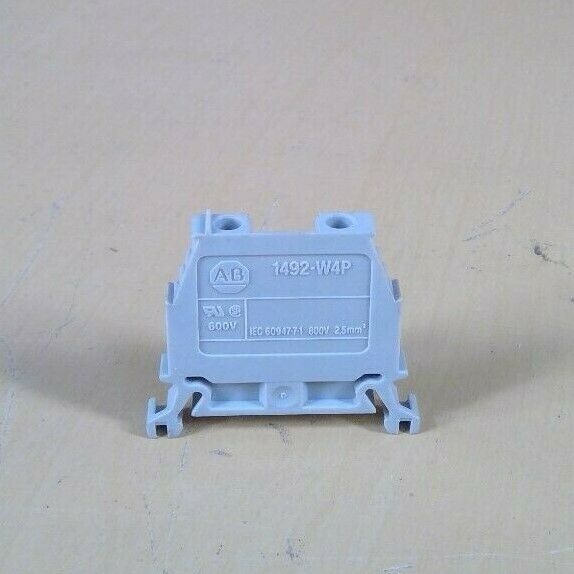 Allen-Bradley 1492-W4P Terminal Block                    4D