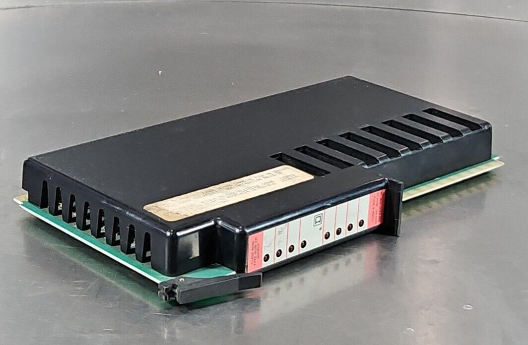 SQUARE D SY/MAX HOM-271  8030 SERIES A OUTPUT MODULE.                   Loc3A-21