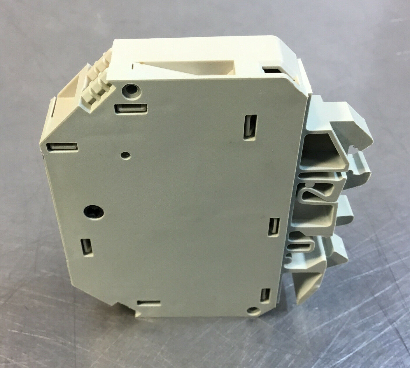 Telemecanique GB2-CB09 Circuit Breaker In4A     4C