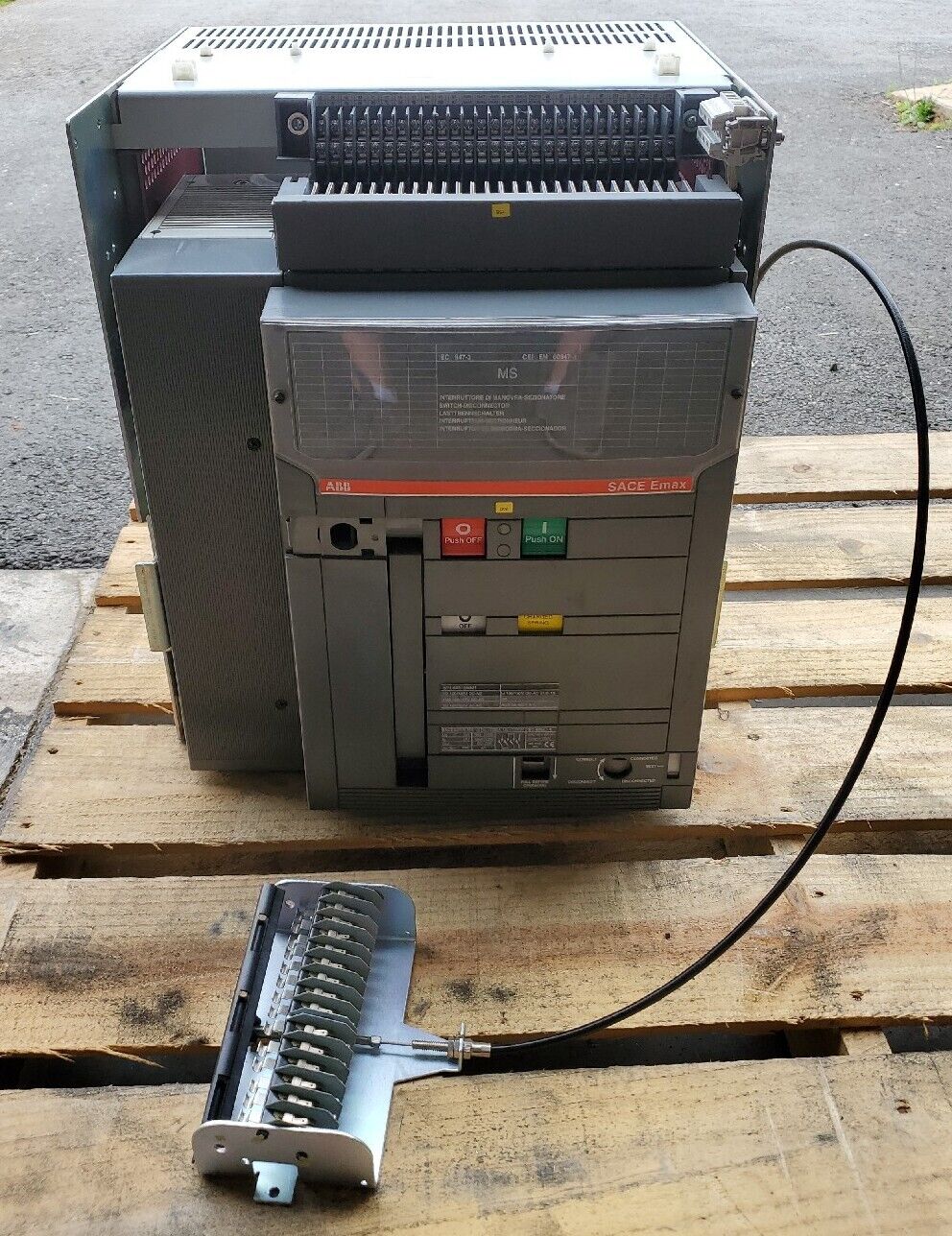 ABB SACE Emax E2N/E MS12 1259A 1000V 4P Circuit Breaker.                      6F