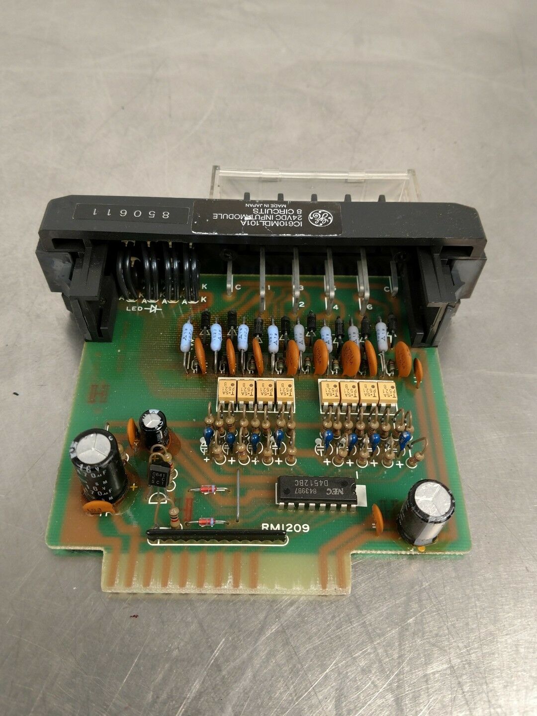 GE FANUC IC610MDL101A 24VDC Input Module 8 Circuits W/Cover Plate 3F