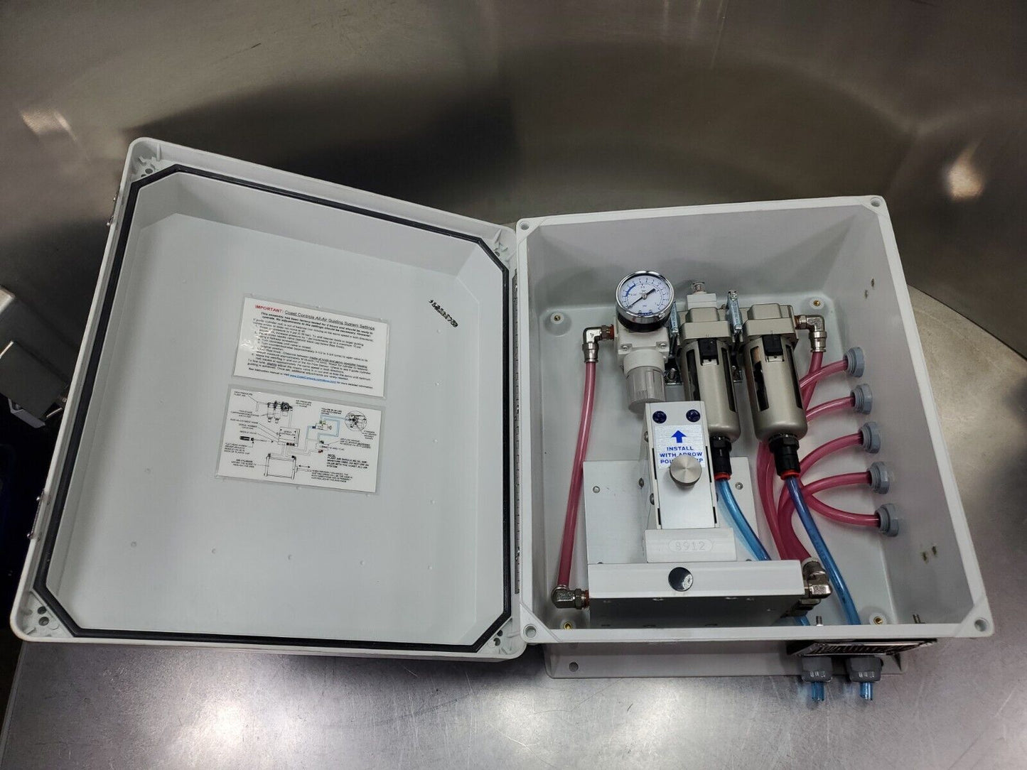 Coast Controls All Air-Guiding System Unit.                                   4F