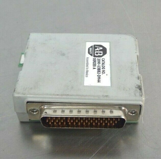 Allen-Bradley - 2090-U3BB2-DM44 Series A - Breakout Board                   3D-3