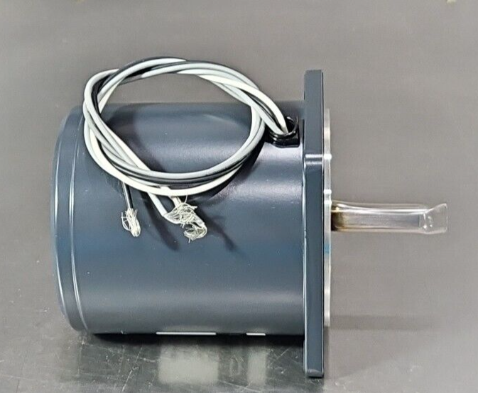 ORIENTAL TORQUE MOTOR 4TK10A-A 100V.                                   Loc4E-29