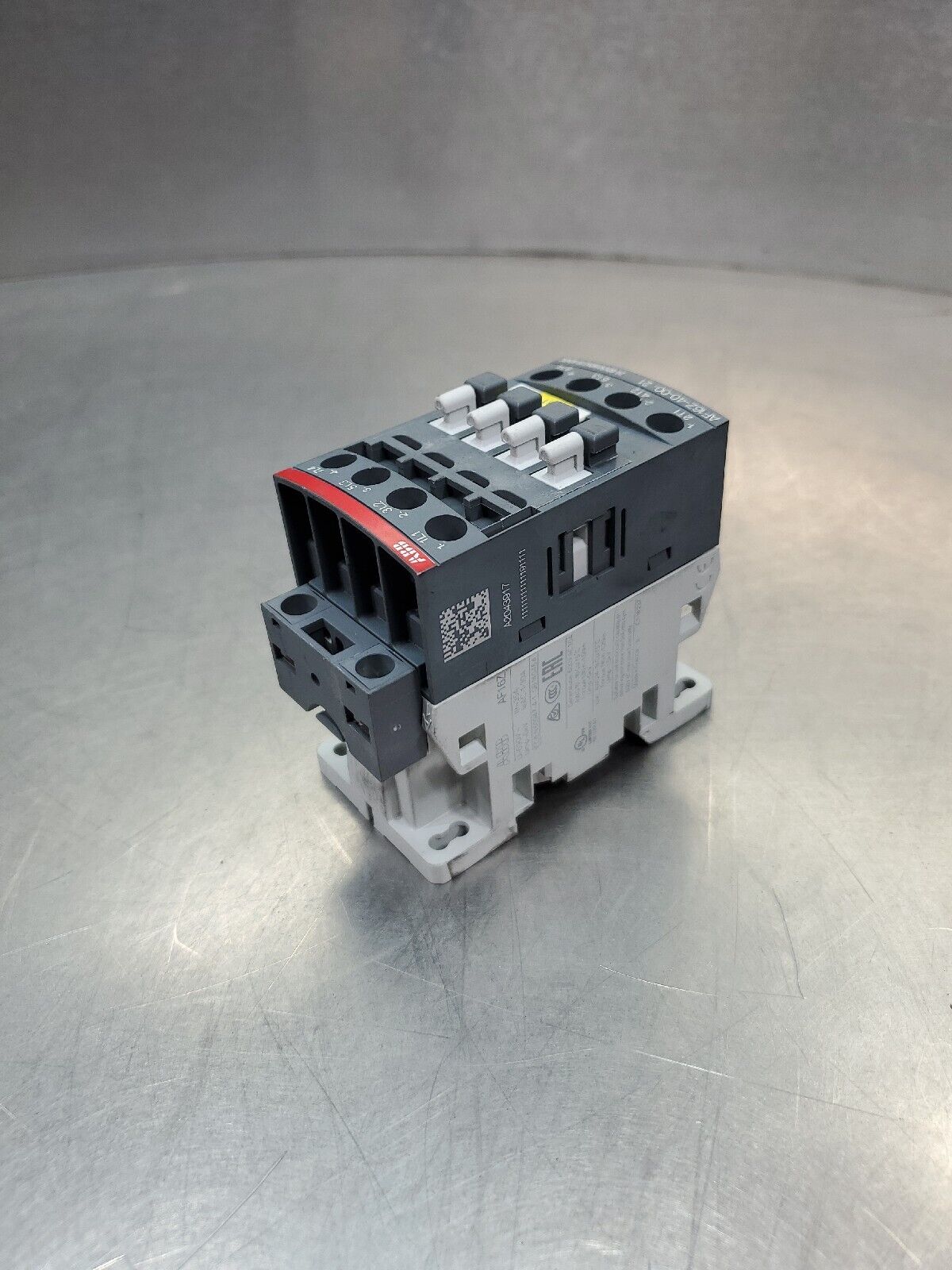 ABB AF16Z-40-00-21 24-60V 50/60Hz Contactor.                                  4H