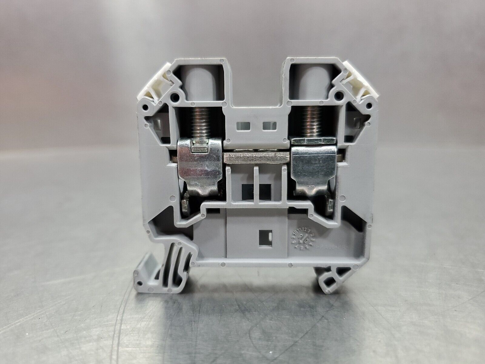 Phoenix Contact Typ UT 16 Terminal Block. 4D8 Palmetto Automation Inc.