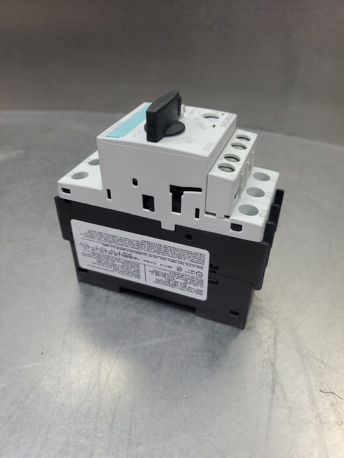 SIEMENS SIRIUS 3RV1021-1AA10 MOTOR STARTER PROTECTOR CIRCUIT BREAKER.       3C-1