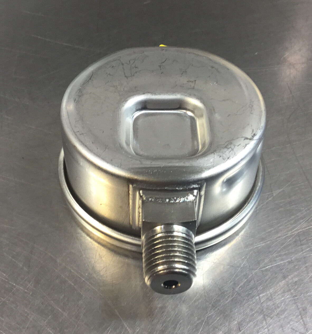 WIKA  233.53.2.5  Pressure Gauge 160PSI  5335.160  Liquid Filled   6D-9